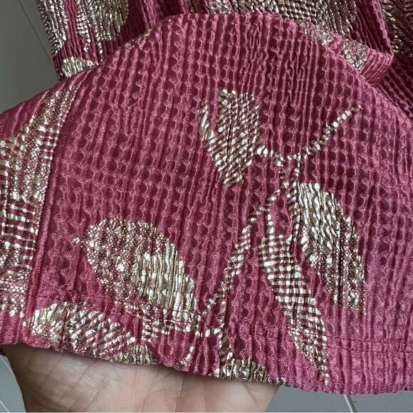 Feather Bone by Anthropologie Dusty Pink Crepe Sleeveless Top - Picture 9 of 10